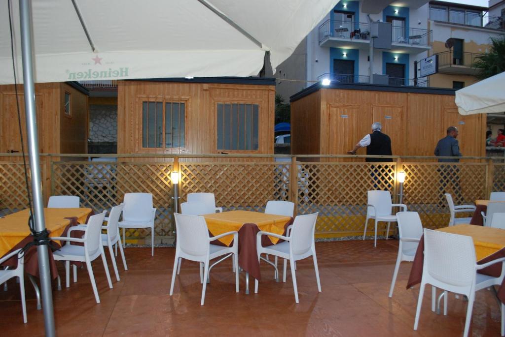 Maniel Beach Hotel Letojanni Exterior photo