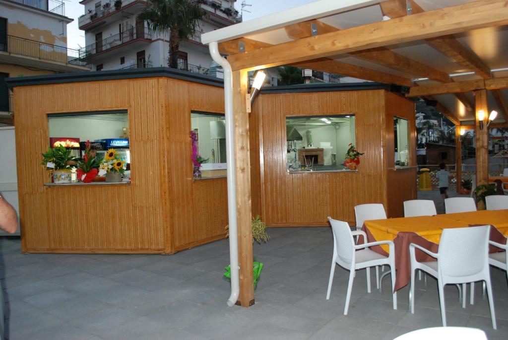 Maniel Beach Hotel Letojanni Exterior photo