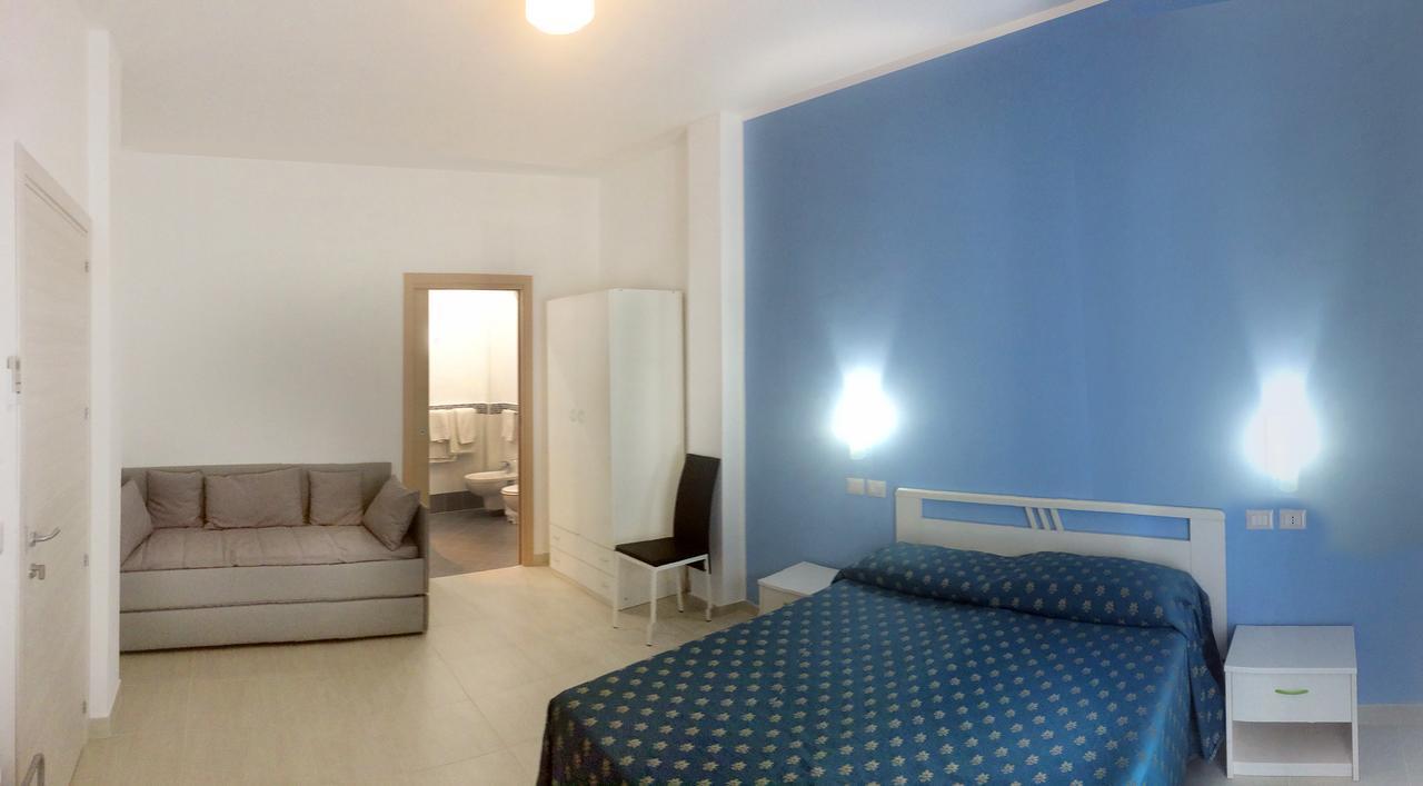 Maniel Beach Hotel Letojanni Exterior photo